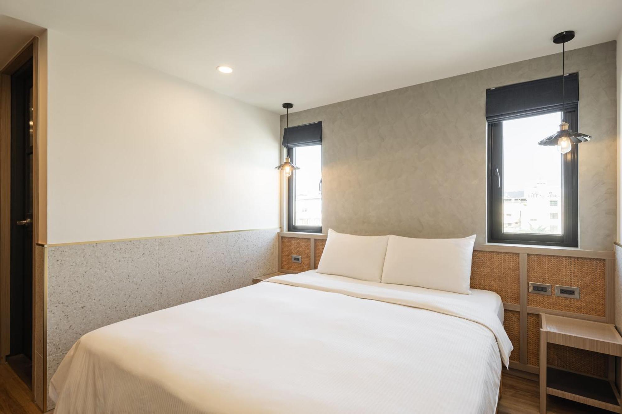 Kindness Hotel - Yuanlin Room photo