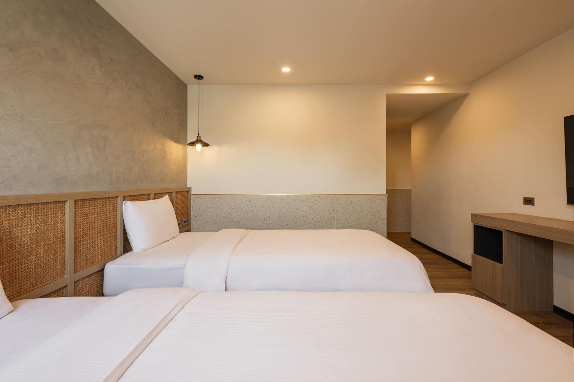 Kindness Hotel - Yuanlin Room photo