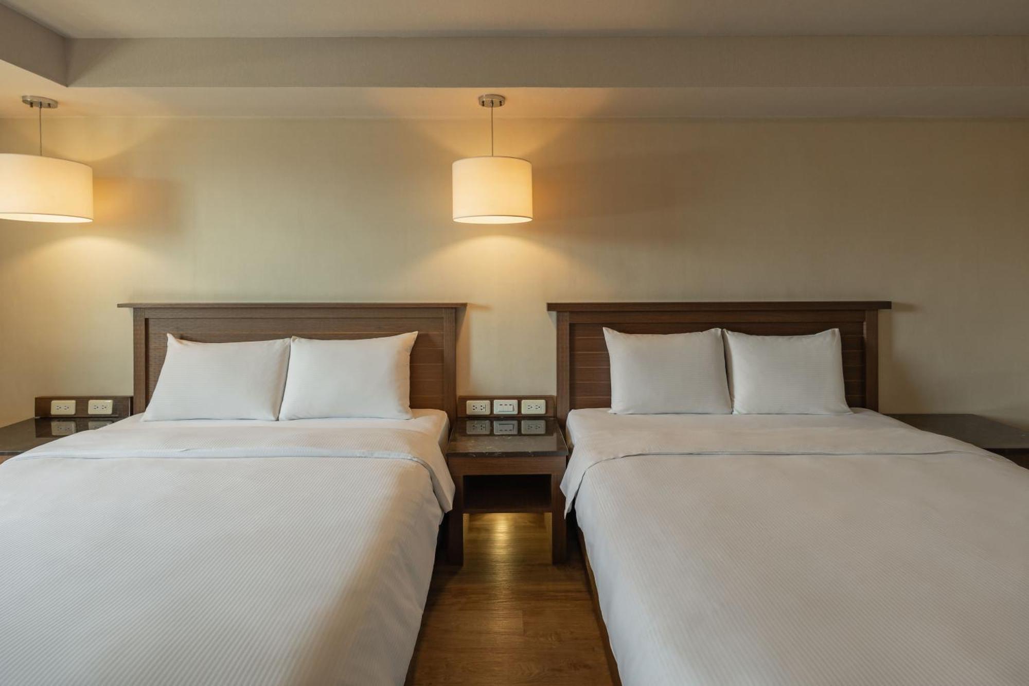 Kindness Hotel - Yuanlin Room photo